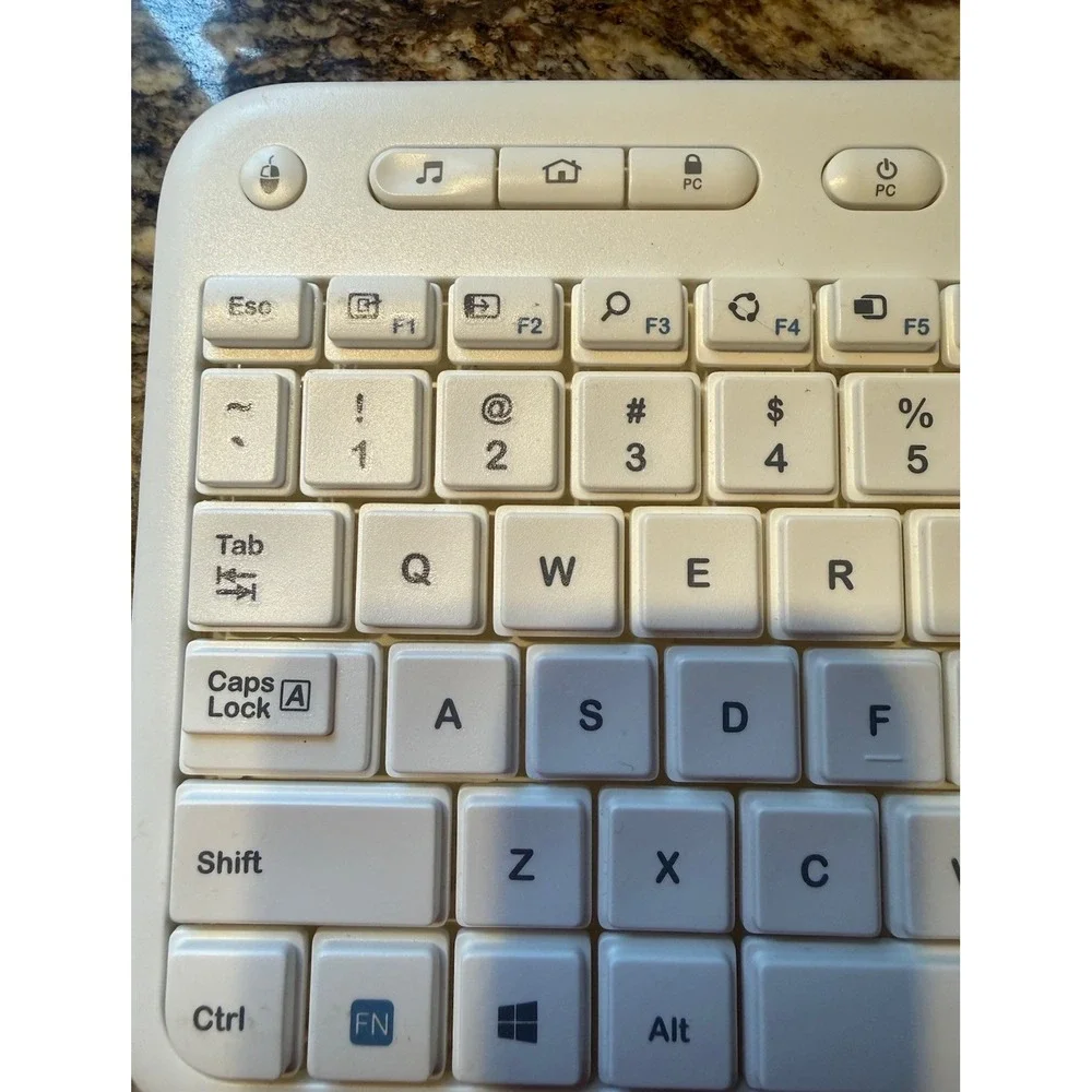 Logitech K400r Wireless Touchpad Keyboard White